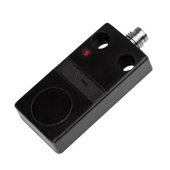 Выключатель индуктивный ISB IC4P-31P-5-LS401 Выключатель индуктивный ISB IC4P-31P-5-LS401
